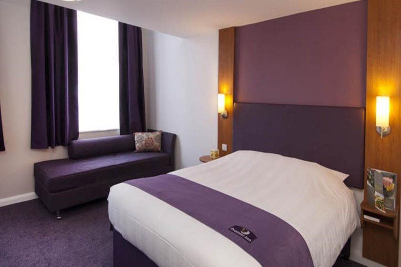 Premier Inn Liverpool John Lennon Airport Спик Экстерьер фото
