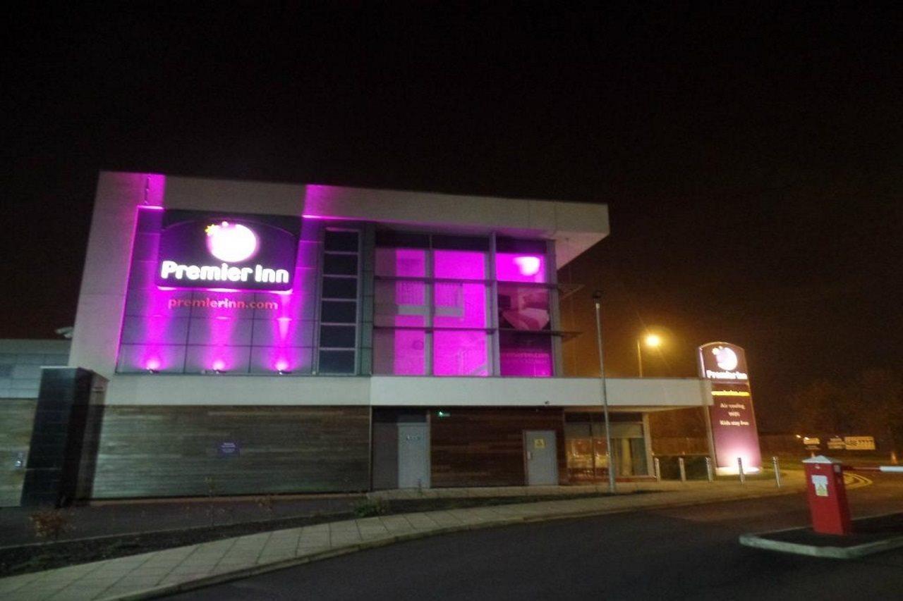 Premier Inn Liverpool John Lennon Airport Спик Экстерьер фото